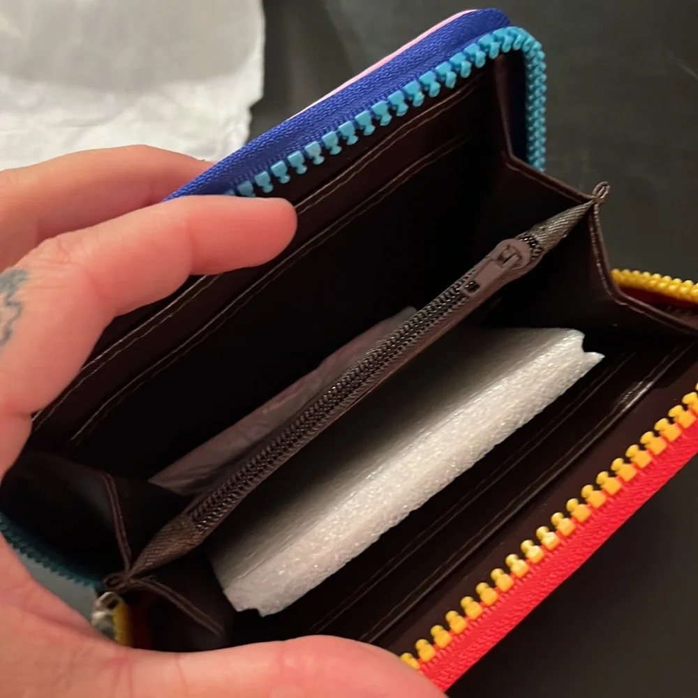 NWT Shooky BT21 Wallet! - Picture 4 of 5